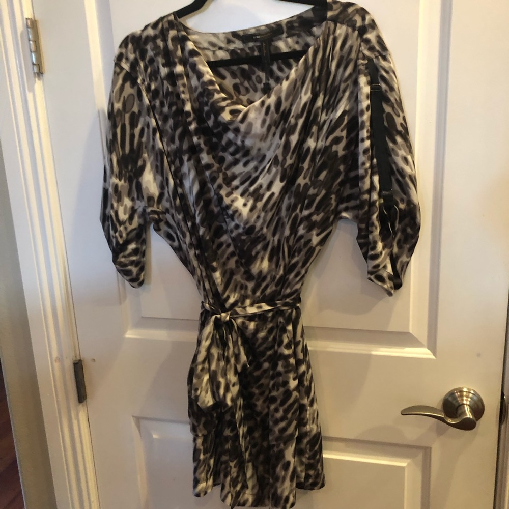 ❤️❤️SOLD❤️❤️New BCBG silk wrap dress with pockets